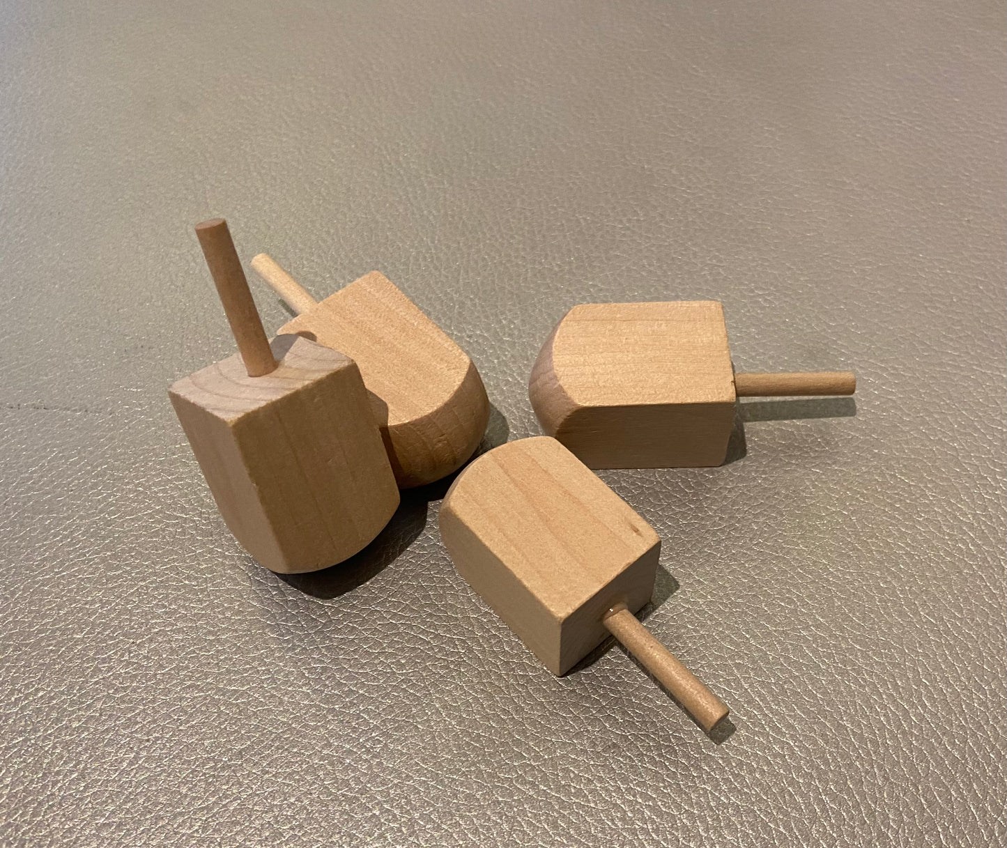 Plain Wooden Dreidel (Single)